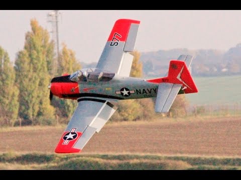 E-FLITE CARBON-Z T-28 TROJAN RC  BIG SCALE - HORIZON HOBBY - BICKLEY MFC - 2015 - UCMQ5IpqQ9PoRKKJI2HkUxEw