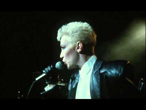 Eurythmics   Sexcrime (Live 1987) - UCCjyq_K1Xwfg8Lndy7lKMpA