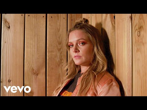 Tove Lo - Tove Lo on Sex, Power, and Puppet Love - UC0M0rxSz3IF0CsSour1iWmw
