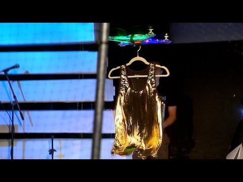CNET News - Drones take center stage at the first ever Silicon Valley Fashion Show - UCOmcA3f_RrH6b9NmcNa4tdg