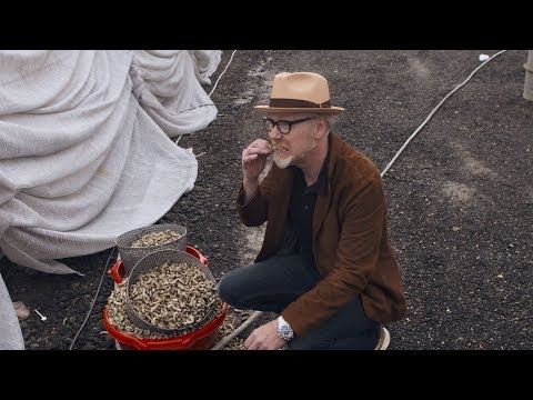 Adam Savage Explores the Blade Runner 2049 "Farmhouse" Set! - UCiDJtJKMICpb9B1qf7qjEOA