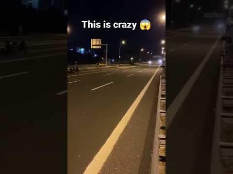 This is what  400 km/h  looks like