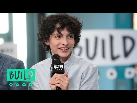 Finn Wolfhard, Sophia Lillis, Chosen Jacobs, Jeremy Ray Taylor, & Wyatt Oleff Chat About "IT" - UClZmCCcrhNaXhWYvZNIolWg