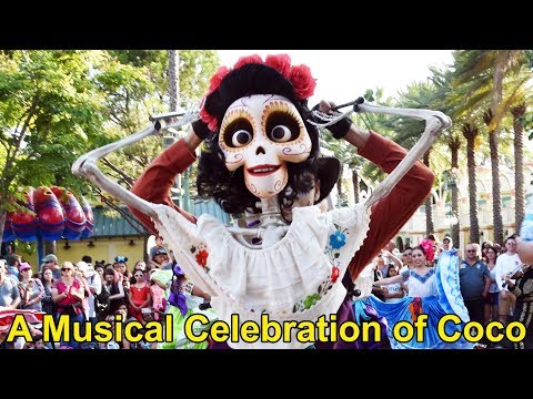 A Musical Celebration of Disney-Pixar "Coco", Día de Muertos Celebration, California Adventure 2017 - UCe-gHr2O_LP7t0YJYHZQZlg