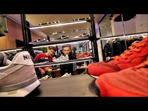 SECRET NYC NIKE STORE - UCtinbF-Q-fVthA0qrFQTgXQ