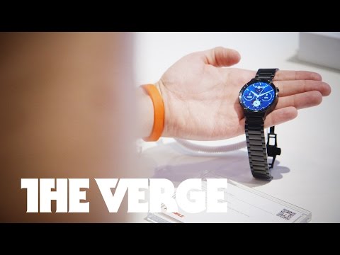 Hands-on with the Huawei Watch at MWC 2015 - UCddiUEpeqJcYeBxX1IVBKvQ