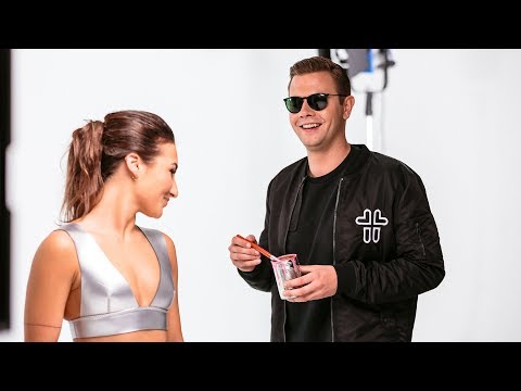 Behind the Scenes: Sam Feldt ft. Akon - YES (Official Music Video) - UC0zKneMvRlkTCmgD6c_Yhtw