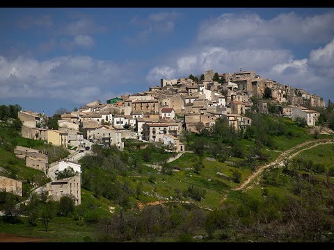 Quanto è importante conservare le tracce della memoria? Il viaggio tra luoghi recuperati, restaurati e ridestinati in attività turistiche parte da qui, San Benedetto in Perillis in Abruzzo.