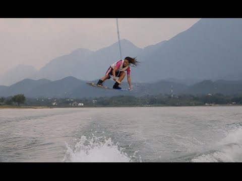 Heelside Tail Grab (goofy) - Wakeboarding - UCTs-d2DgyuJVRICivxe2Ktg