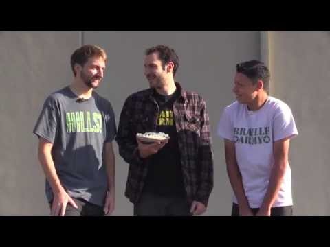 S K A T E OR PIE   AARON VS GABE - UC9PgszLOAWhQC6orYejcJlw