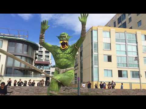 Halloween Thrills: 20 Minutes Of Awesome People in Wild Costumes - UCIJ0lLcABPdYGp7pRMGccAQ