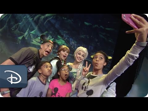 The Kids From ABC's 'black-ish' Visit Walt Disney World | Disney Parks - UC1xwwLwm6WSMbUn_Tp597hQ