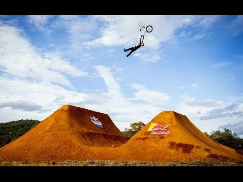 Top 5 BMX tricks from Red Bull Dreamline 2014 - UCblfuW_4rakIf2h6aqANefA