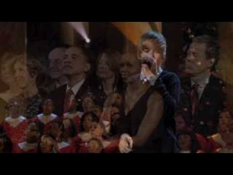 Justin Bieber singing for President Obama "Someday at Christmas" (FULL)