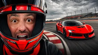 24 de Ore la Scuderia Ferrari în Maranello! Muzeu, Cină între Trofee și Tur pe Pista di Fiorano!
