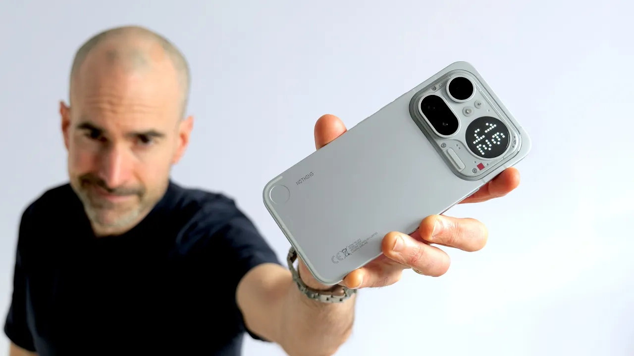 Vid�o-Test de Nothing Phone 4a par Tech Spurt